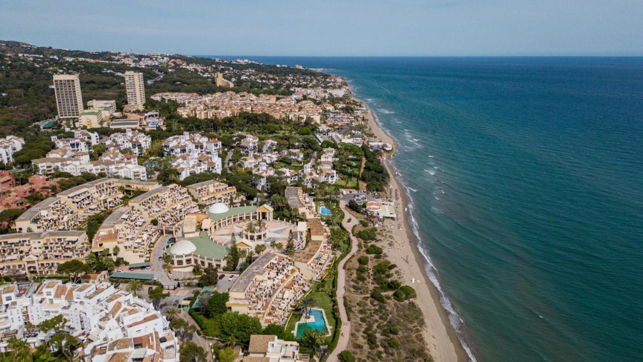 Beachfront Luxury Complex With Tropical Gardens & Pools 마르베야 외부 사진